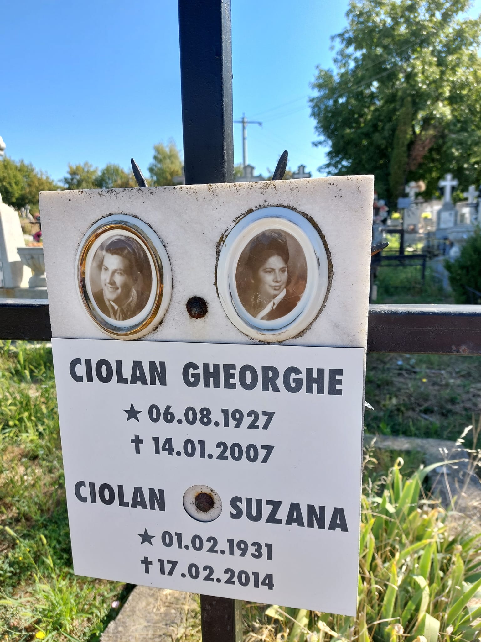 Galerie placă funerară